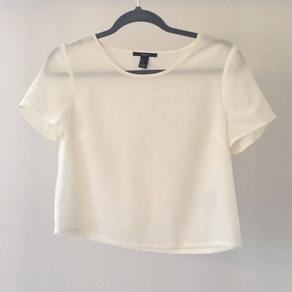 💕Ivory FOREVER21 Blouse. Size small 💕